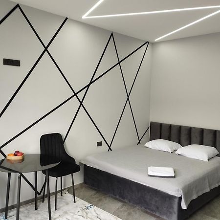 Lumi Hotel Bisjkek Buitenkant foto