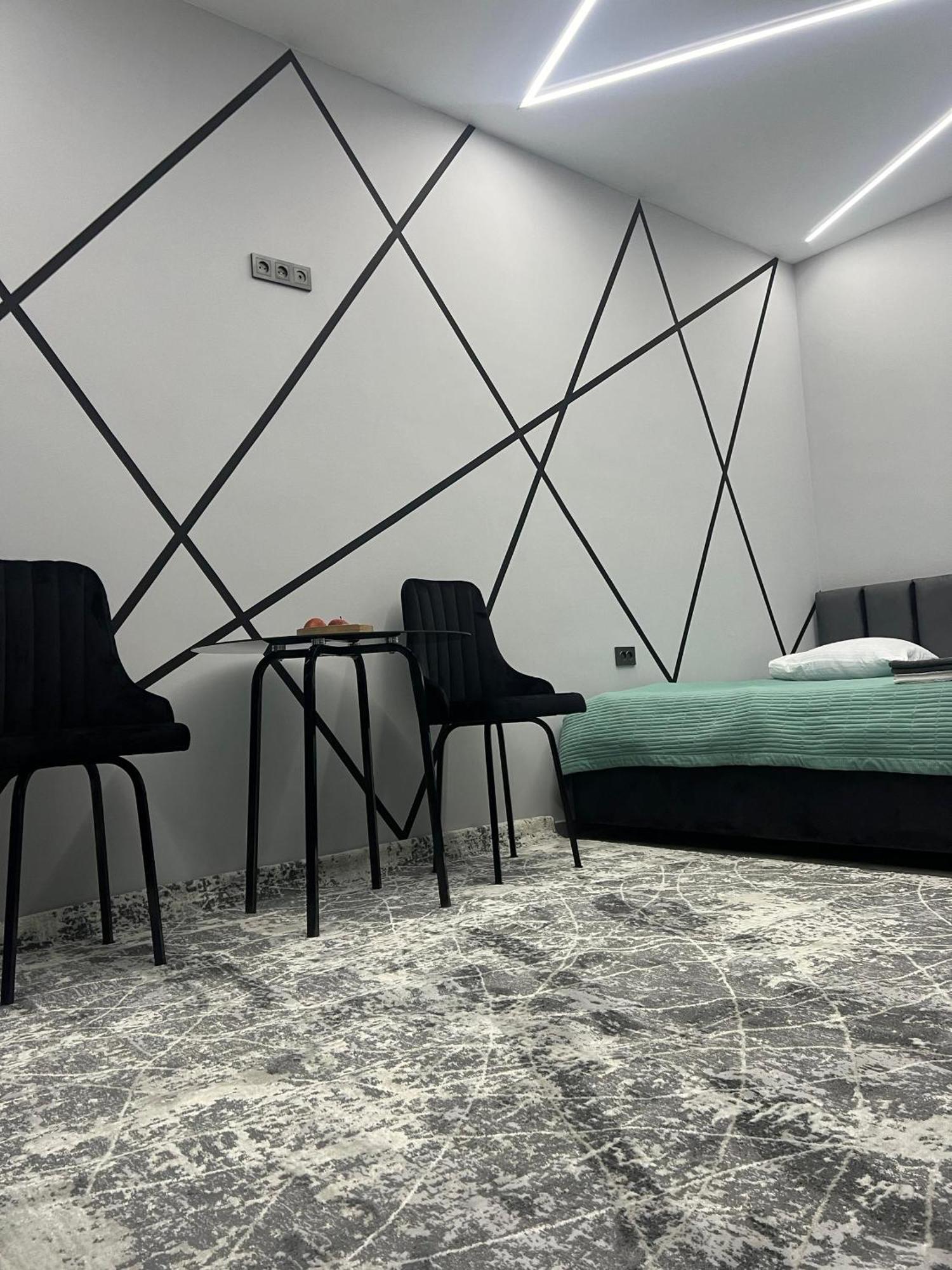 Lumi Hotel Bisjkek Buitenkant foto